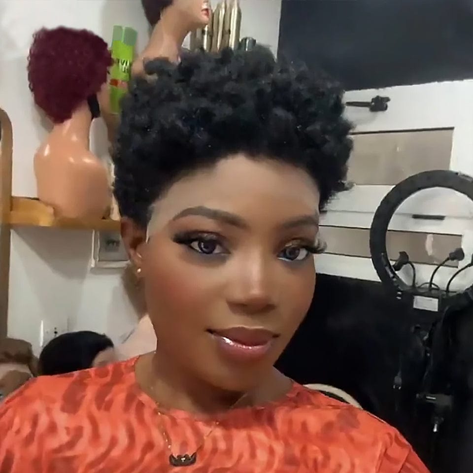 AILUXY Courte vibrante 100% Cheveux Humains Identique à l'image Perruques de luxe