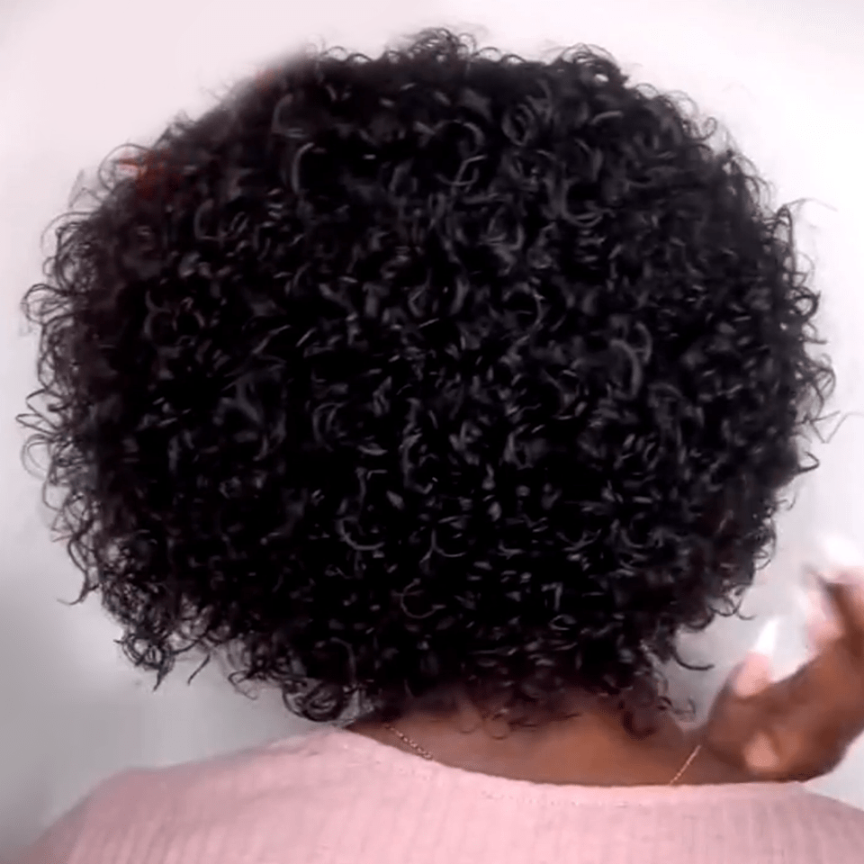 AILUXY Perruque personnalisée Légèreté des boucles, éclat d'une chevelure rêvée.