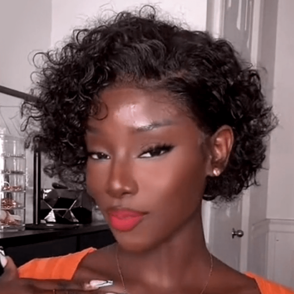 AILUXY Perruque personnalisée Légèreté des boucles, éclat d'une chevelure rêvée.