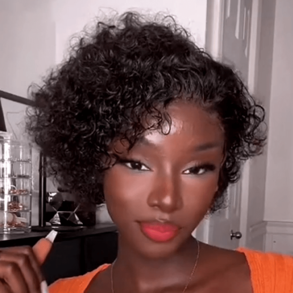 AILUXY Perruque personnalisée Légèreté des boucles, éclat d'une chevelure rêvée.