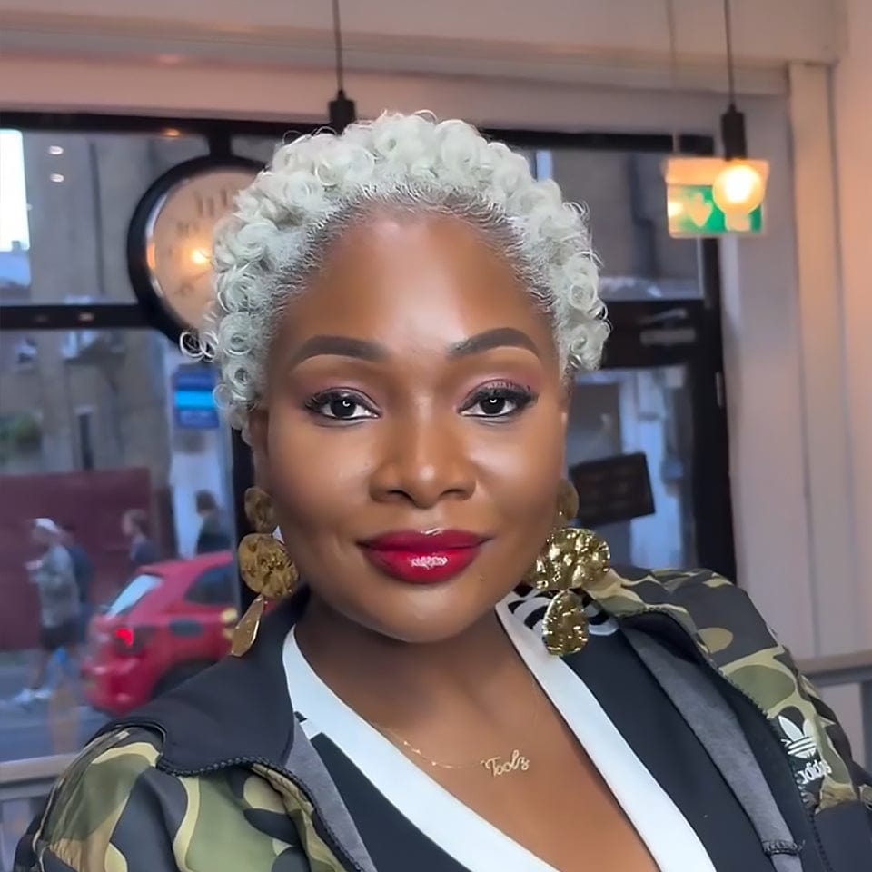 Ailuxy  Perruque Lace 13X4 couleur #60 Perruques couleurs vives afro