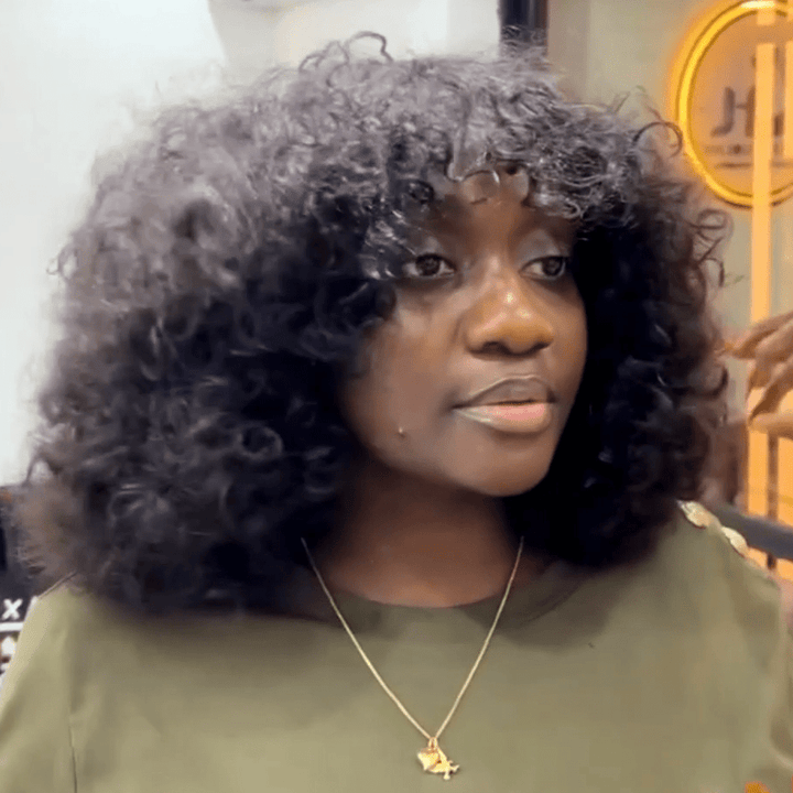 AILUXY Bouclé Noir Bob Perruque Avec Frange Fabriquée à la Machine 100% Cheveux Humains  comme sur la vidéo 2 - 3 jours reçus+Un beau cadeau