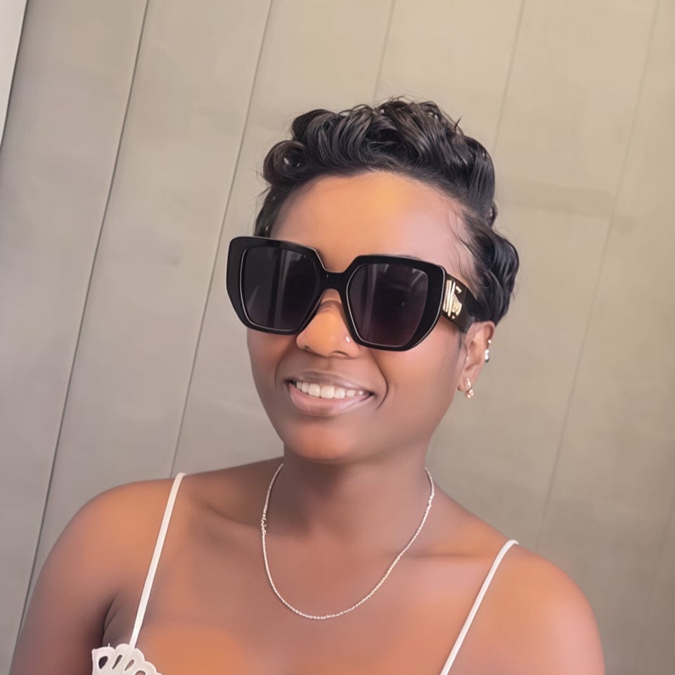 AILUXY  bouclée et stylée postiche court été perruque femme naturelle 2.0