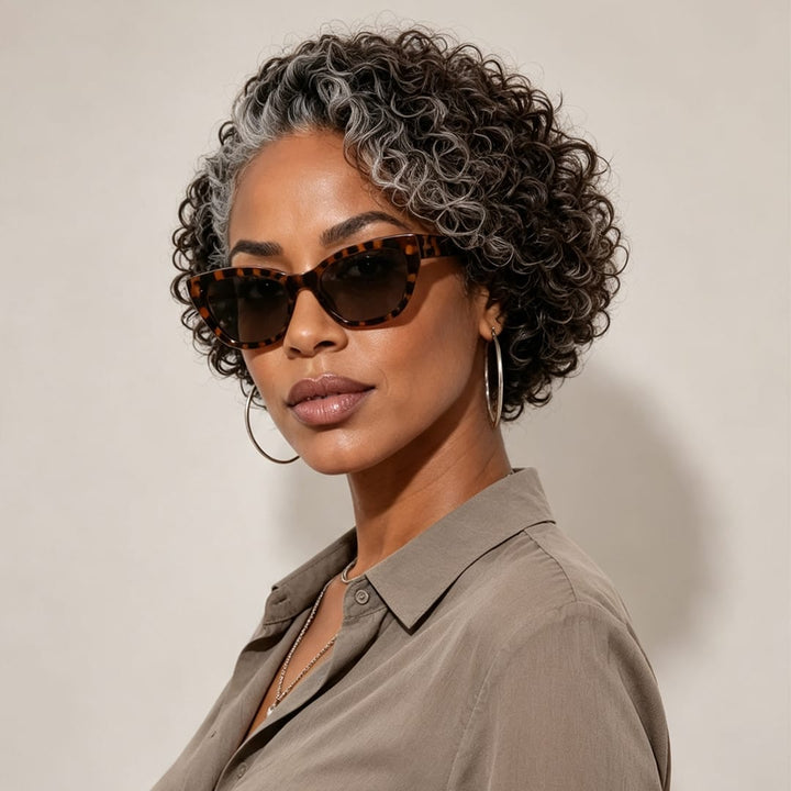 ailuxyhair-fr Identique à l'image 10pouces Ailuxy Perruque bouclée courte poivre et sel gris‑noir, rendu naturel pour femme