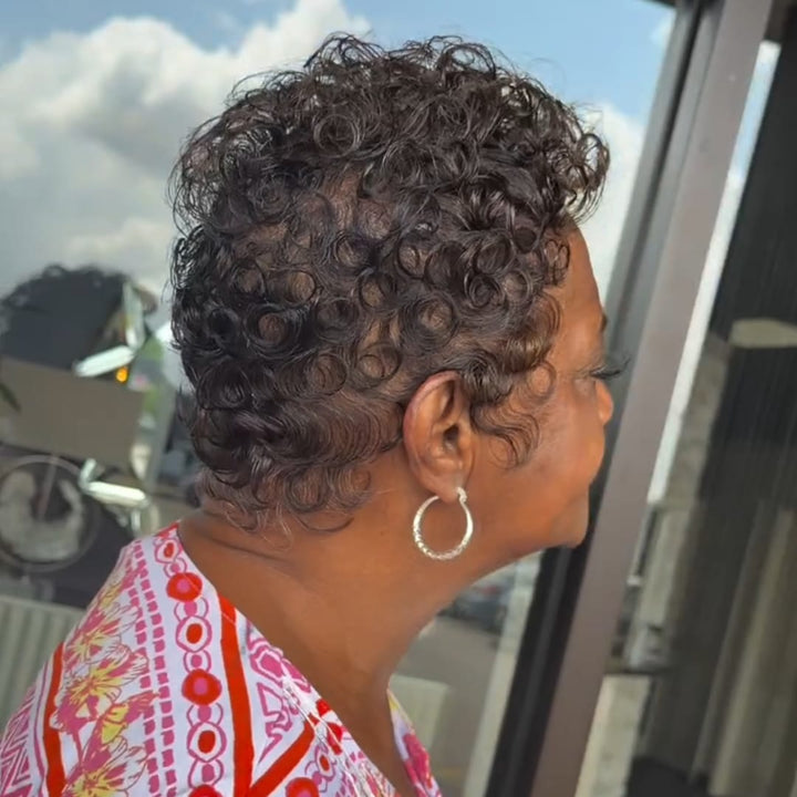 ailuxyhair-fr Identique à l'image AILUXY Coupe courte à petites boucles réalistes, texture naturelle sans entretien compliqué, style élégant pour la vie quotidienne
