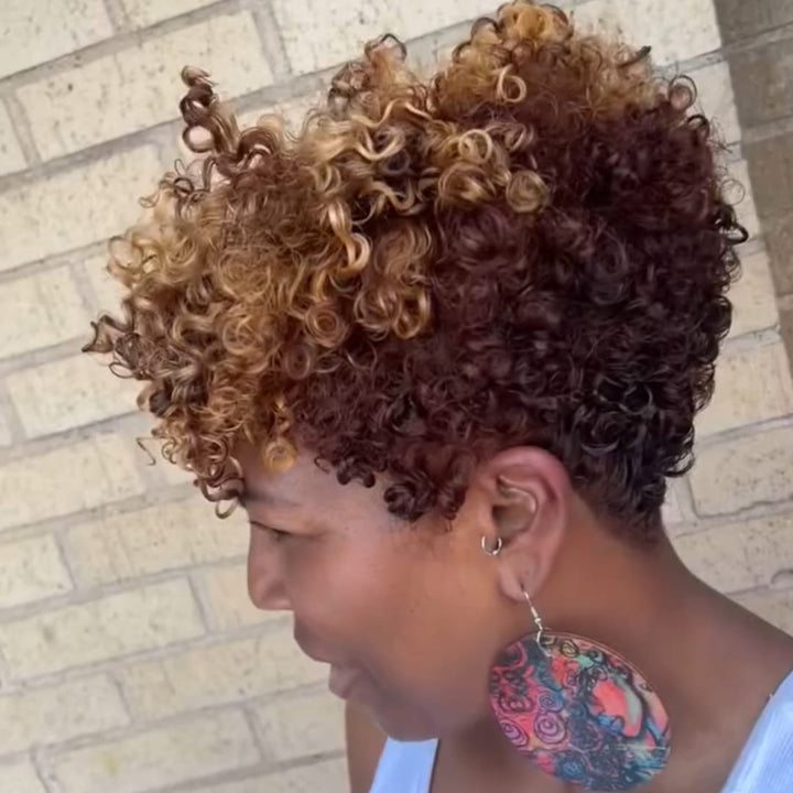 ailuxyhair-fr Identique à la photo AILUXY Perruque #4mix27 Pixie Courte Petites Boucles, 100% Cheveux Humains