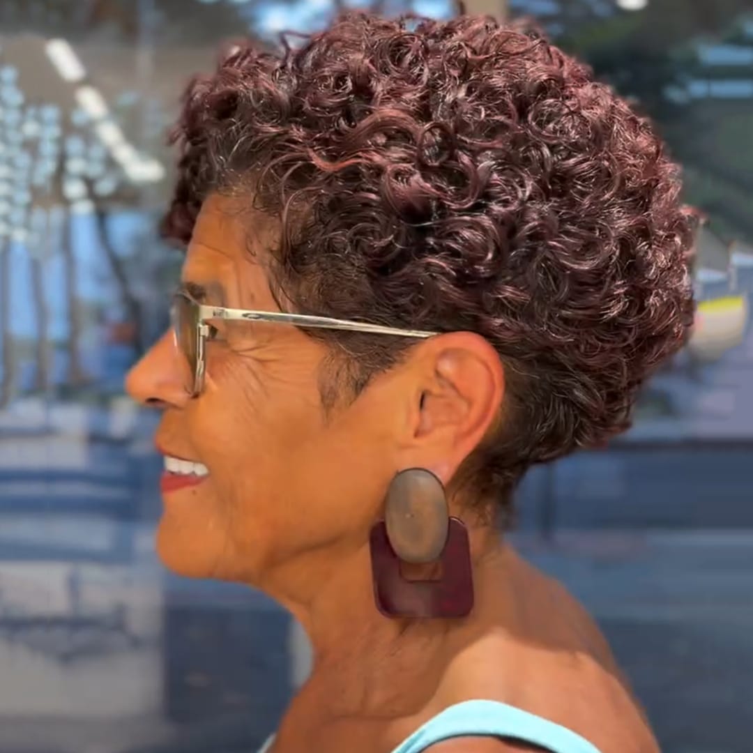 ailuxyhair-fr Identique à la photo AILUXY Perruque Courte Kinky Curly Bordeaux Lace Front 13x4 Cheveux Humains 100% Densité 180% pour Femme Mûre