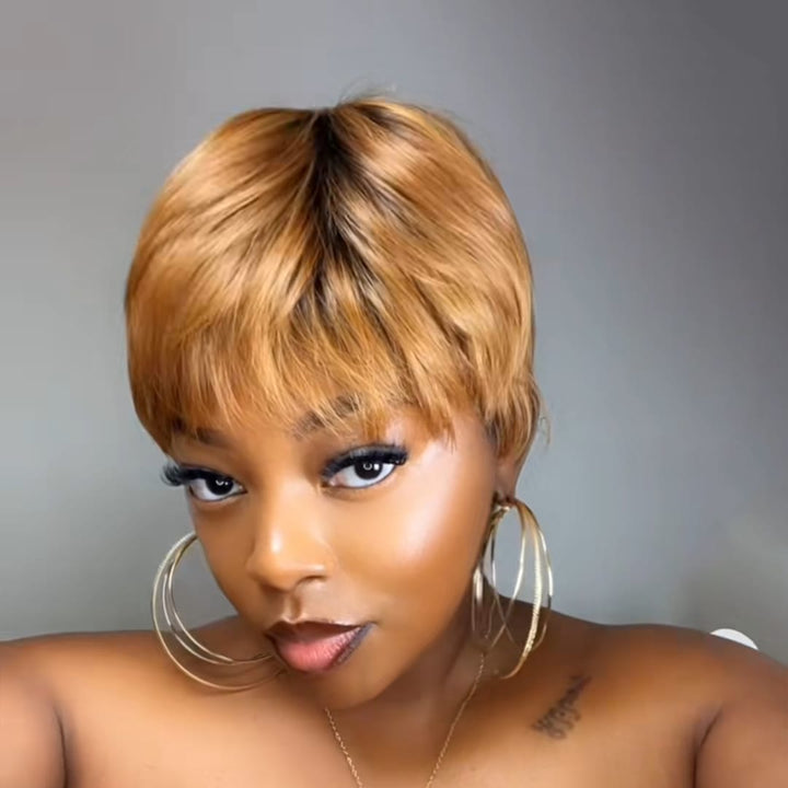 ailuxyhair-fr Identique à la photo AILUXY Perruque Pixie Court Blond Caramélisé avec Frange - Naturelle et Sans Colle