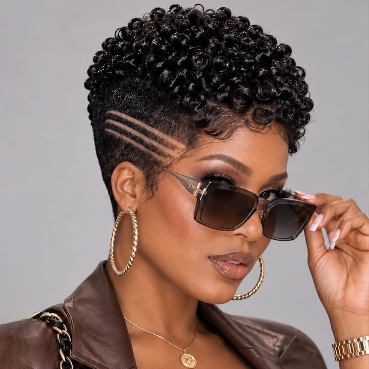 ailuxyhair-fr Perruque Coupe Pixie Identique à la photo AILUXY Perruque Full Lace Perruque Pixie Courte Boucles Finger Coil Cheveux Humains, Dégradé Gravé Sur Côté Look Naturel Afro