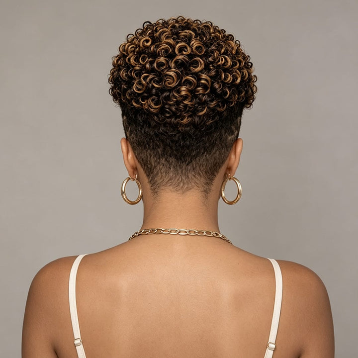 ailuxyhair-fr Perruque Coupe Pixie Identique à la photo AILUXY Perruque Pixie Cheveux Humains Kinky Curly Courte, Mèches Highlights Caramel, Dentelle Full Lace, Boucles Serres Naturelles pour Femme Noire
