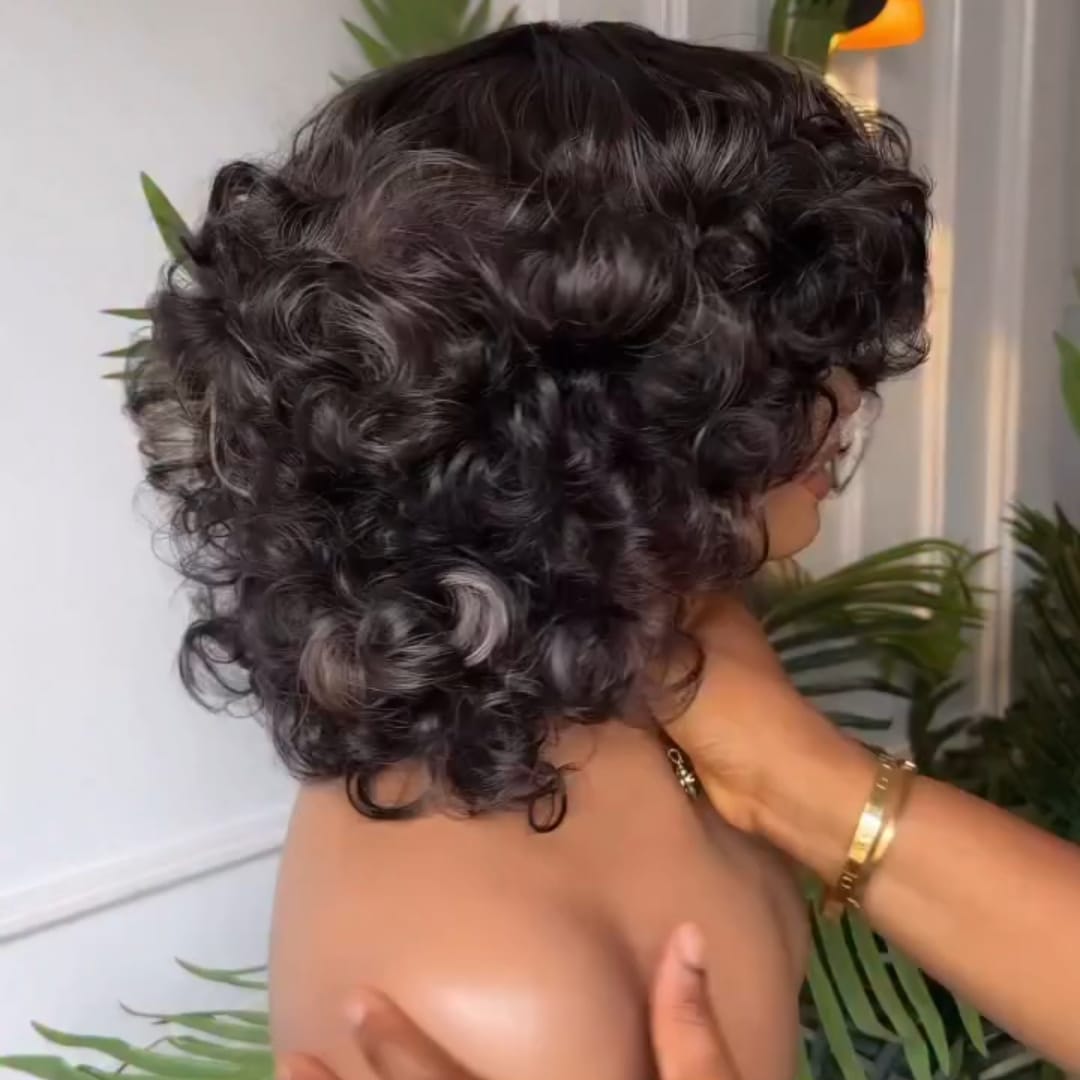 ailuxyhair-fr Sans Colle 12 pouces AILUXY Perruque  Bouclée Courte Avec Frange Sans Colle - Parfaite Pour Ajouter du Style à Vos Coiffures de Tous Les Jours