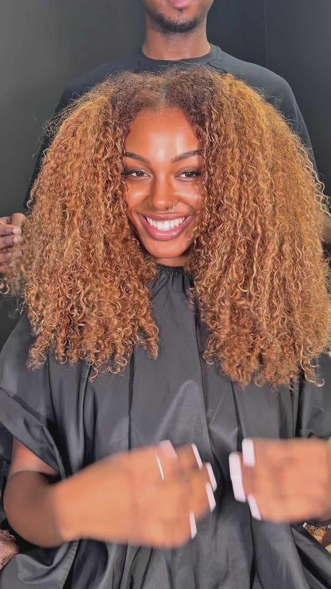 AILUXY  Perruque afro à volume généreux couleur cuivrée naturelle style Afro dynamique adapté au quotidien