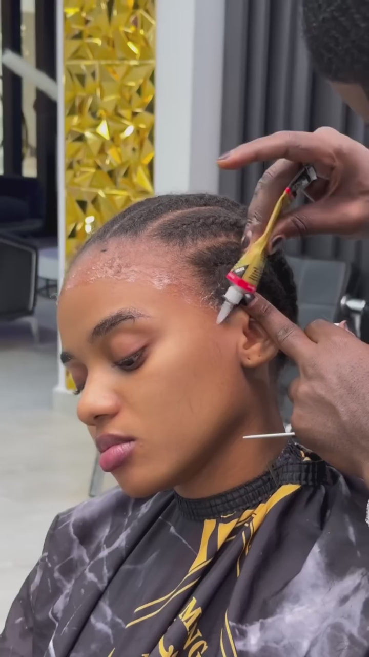AILUXY Perruque Pixie Courte Lisse à Effet Brillant Avec 13x4 Lace, Coiffure Épurée et Moderne, Installation Rapide Sans Colle, Idéale pour un Style Audacieux et Élégant