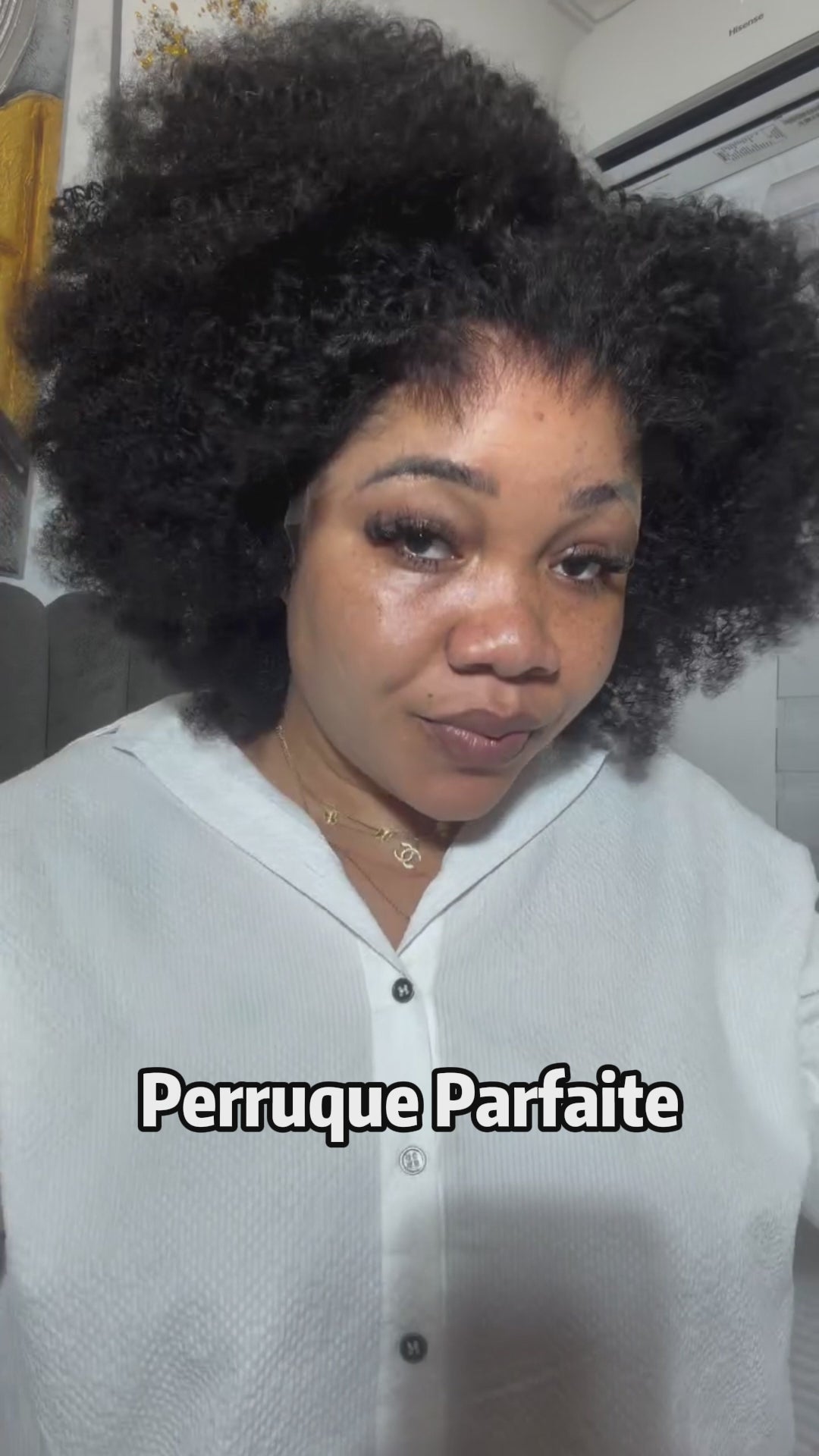 AILUXY 13x4 Lace Frontal Des boucles afro volumineuses sans effort Afro parfait