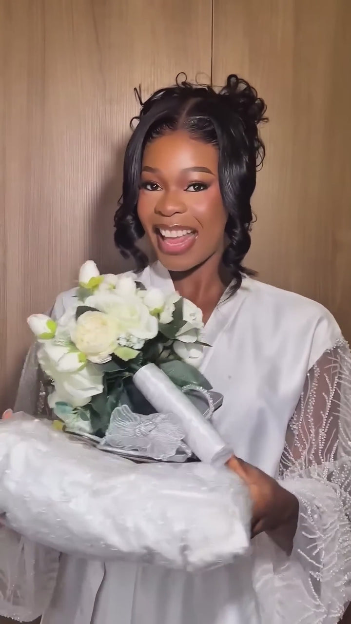 AILUXY Perruque 13x4 Lace Chignon Rétro ou Demi-Chignon – Boucles Ondulées Délicates sur le Front, Style Élégant pour Mariage et Soirée – 100% Cheveux Humains