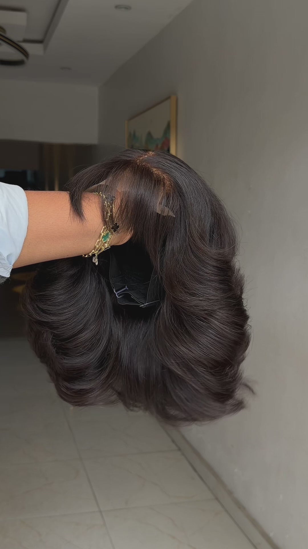 AILUXY Perruque Lace Front 13x4 Cheveux Humains Naturels, Ondulé Volumineux avec Frange, Cheveux Noirs Naturels pour Femmes Noires